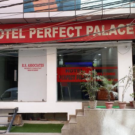 Hotel Perfect Palace นิวเดลี ภายนอก รูปภาพ