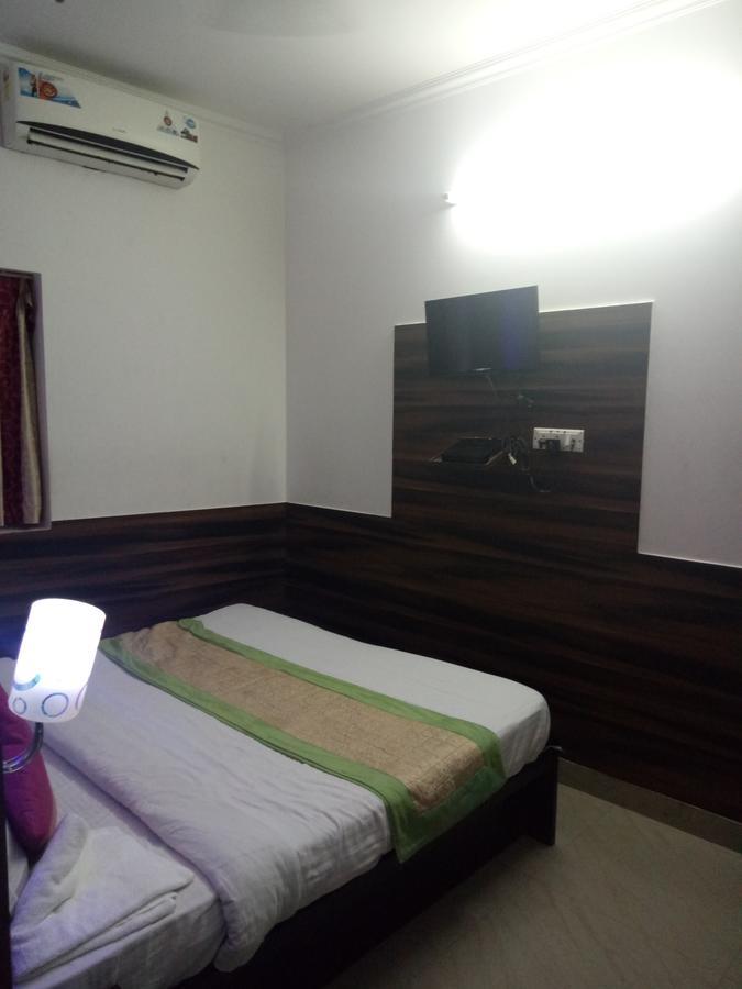 Hotel Perfect Palace นิวเดลี ภายนอก รูปภาพ