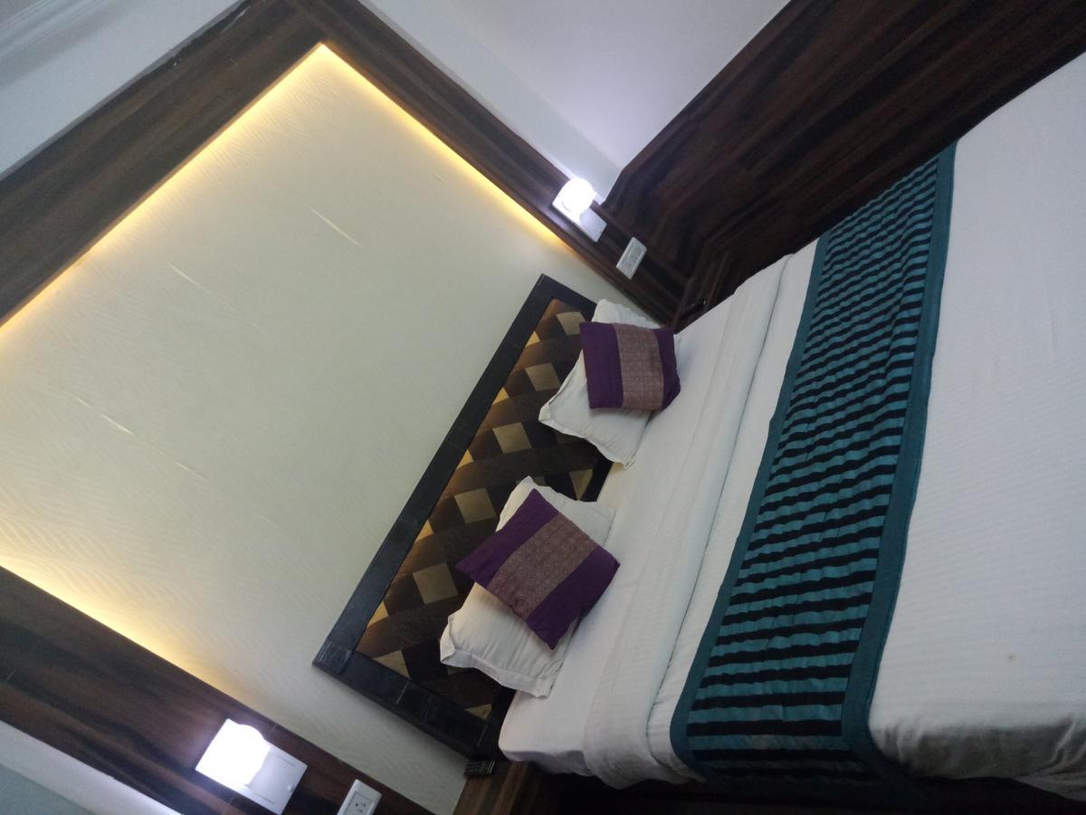 Hotel Perfect Palace นิวเดลี ภายนอก รูปภาพ