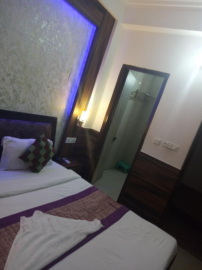 Hotel Perfect Palace นิวเดลี ภายนอก รูปภาพ