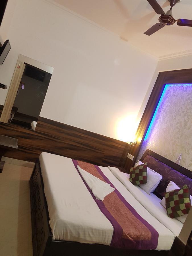 Hotel Perfect Palace นิวเดลี ภายนอก รูปภาพ