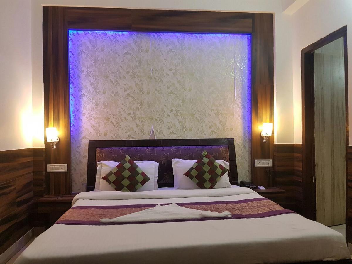 Hotel Perfect Palace นิวเดลี ภายนอก รูปภาพ