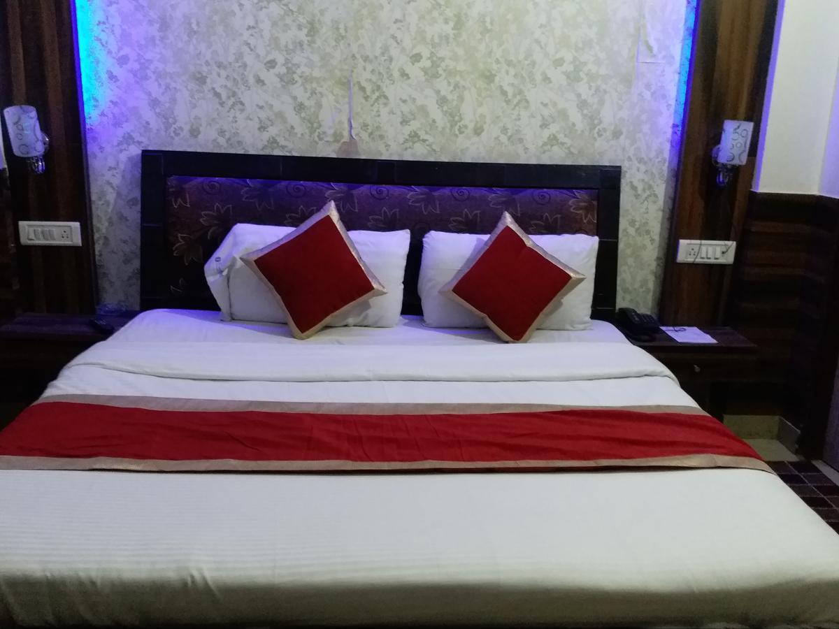Hotel Perfect Palace นิวเดลี ภายนอก รูปภาพ